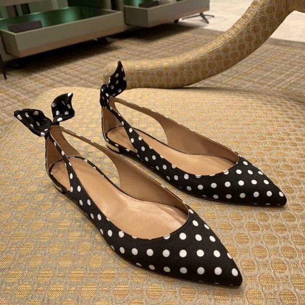pointed toe hollow pumps women flock ear bowtied women shoes 2020 fashion ladies shoes zapatos de mujer mujer bombas, Black
pointed toe hollow pumps women flock ear bowtied women shoes 2020 fashion ladies shoes zapatos de mujer mujer bombas, Black