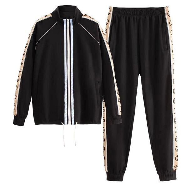 men sportswear bermuda s22s european hip-hop printed long sleeve sportswear summer new v neck embroidered cotton men suit factory for sale, Gray
men sportswear bermuda s22s european hip-hop printed long sleeve sportswear summer new v neck embroidered cotton men suit factory for sale, Gray