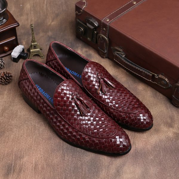 кожаные ботинки формальная одежда мужская обувь удобная дышащая мода zapatos de hombre мужчины шнуровке оксфорды плетение бизнес, Black
кожаные ботинки формальная одежда мужская обувь удобная дышащая мода zapatos de hombre мужчины шнуровке оксфорды плетение бизнес, Black
