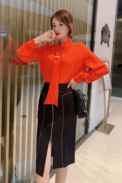 designer luxury ladies red collar loose shirt + black simple split skirt suit ol suit two-piece suit, White
designer luxury ladies red collar loose shirt + black simple split skirt suit ol suit two-piece suit, White