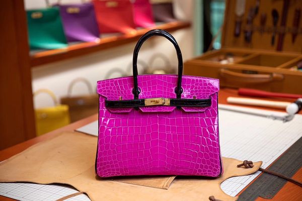 factory wholesale crocodile skin 25cm design briikin bag,fully handmade wax thread,have both gold and silver hardware,by order about 15days
factory wholesale crocodile skin 25cm design briikin bag,fully handmade wax thread,have both gold and silver hardware,by order about 15days