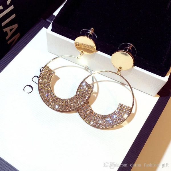 luxury diamond hoop earrings fashion gold stud valentine's day gift personality luxury earring for party, Golden;silver
luxury diamond hoop earrings fashion gold stud valentine's day gift personality luxury earring for party, Golden;silver