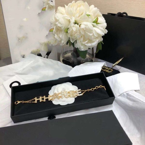 the latest high-quality alphabet bracelet necklace crystal inlaid bracelet for woman gift necklace fashion personality, Golden;silver
the latest high-quality alphabet bracelet necklace crystal inlaid bracelet for woman gift necklace fashion personality, Golden;silver