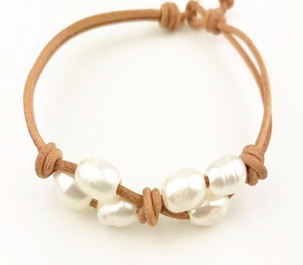 dongmu jewelry bohemian style natural freshwater pearl leather cord bracelet classic style ms. gift00, Golden;silver
dongmu jewelry bohemian style natural freshwater pearl leather cord bracelet classic style ms. gift00, Golden;silver