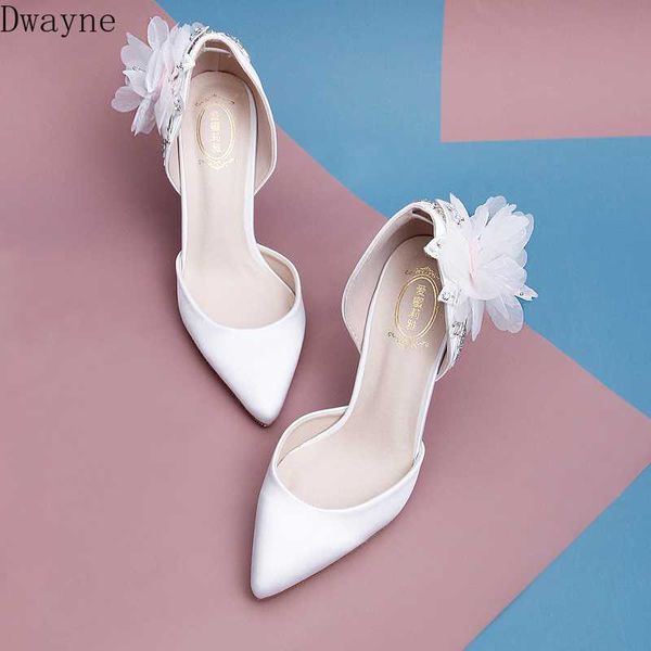 sandals autumn wedding shoes pointed hollow baotou female stiletto white camellia flowers leaves high-heeled bridal, Black
sandals autumn wedding shoes pointed hollow baotou female stiletto white camellia flowers leaves high-heeled bridal, Black
