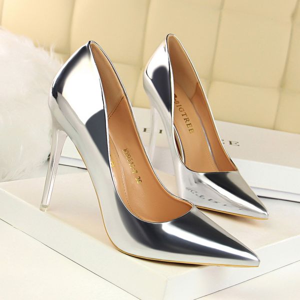 2020 new women pumps shoes 10cm nude black pointed toe high heeled shoes .5cm party prom patent leather pointy toe pumps w6564
2020 new women pumps shoes 10cm nude black pointed toe high heeled shoes .5cm party prom patent leather pointy toe pumps w6564