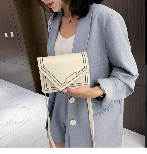dropshipping fashion women messenger flap bags 2020 new pu leather casual solid shoulder bags seller square purses 
dropshipping fashion women messenger flap bags 2020 new pu leather casual solid shoulder bags seller square purses