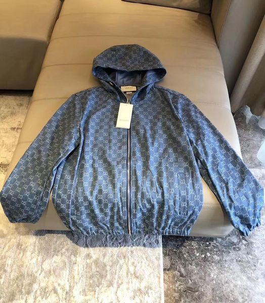 2020 fall fashion new mens hoodie jacket high-quality heavy craft jacquard fabric very beautiful european and american style mens designer, Black;brown
2020 fall fashion new mens hoodie jacket high-quality heavy craft jacquard fabric very beautiful european and american style mens designer, Black;brown