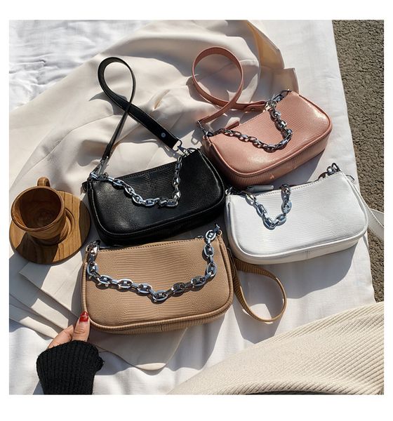 new serpentine pu leather armpit shoulder bags for women 2020 fashion handbag ladies messenger crossbody bag female purse 
new serpentine pu leather armpit shoulder bags for women 2020 fashion handbag ladies messenger crossbody bag female purse