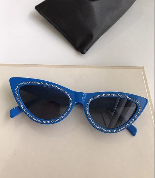 new fashion 40191 men sunglasses simple mens sunglasses popular women sunglasses outdoor summer protection uv400 wholesale eyewear with case, White;black
new fashion 40191 men sunglasses simple mens sunglasses popular women sunglasses outdoor summer protection uv400 wholesale eyewear with case, White;black