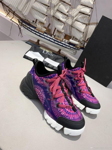 r luxury casual shoes, fashionable d-connect sneakers, comfortable and versatile, size 35-45, with original box,ss
r luxury casual shoes, fashionable d-connect sneakers, comfortable and versatile, size 35-45, with original box,ss