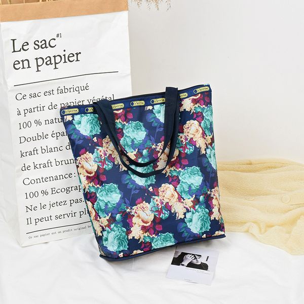 2020 new women's bag canvas big bag european and american large-capacity shopping folding shoulder pattern
2020 new women's bag canvas big bag european and american large-capacity shopping folding shoulder pattern