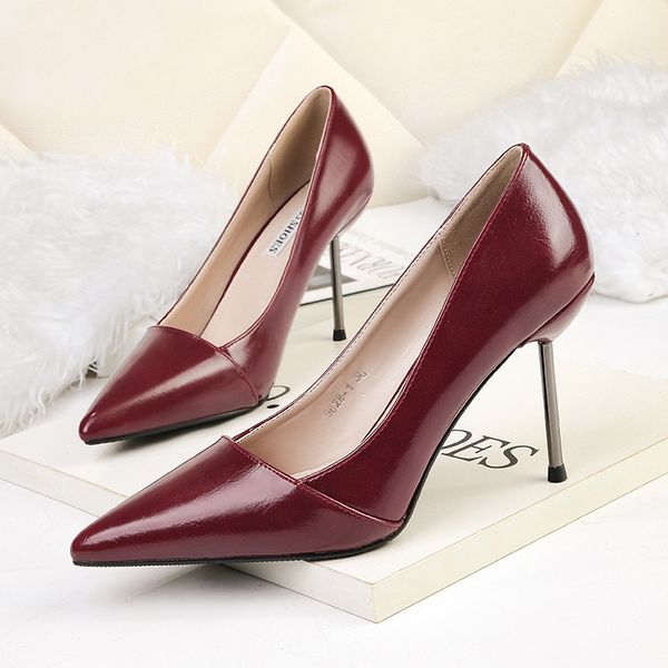 dress shoes fairy2021 style 9628-1 korean fashionable pointed low-cut high-heeled nightclub women's thin heel professional ele, Black
dress shoes fairy2021 style 9628-1 korean fashionable pointed low-cut high-heeled nightclub women's thin heel professional ele, Black