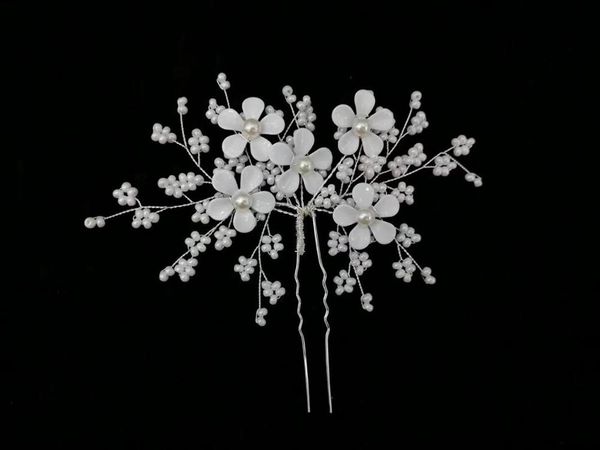 bridal hairband rhinestone tiaras tip split hairpin,superior wedding ring bearer headband hairwear accessories, Golden;silver
bridal hairband rhinestone tiaras tip split hairpin,superior wedding ring bearer headband hairwear accessories, Golden;silver