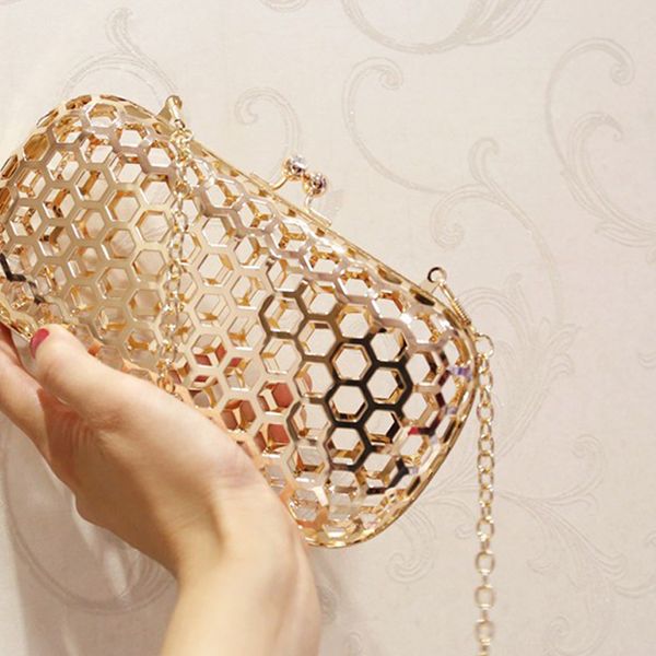 new-crossbody bags travel luggage bag handbags fashion personality plain hasp hollow out even bags ing
new-crossbody bags travel luggage bag handbags fashion personality plain hasp hollow out even bags ing