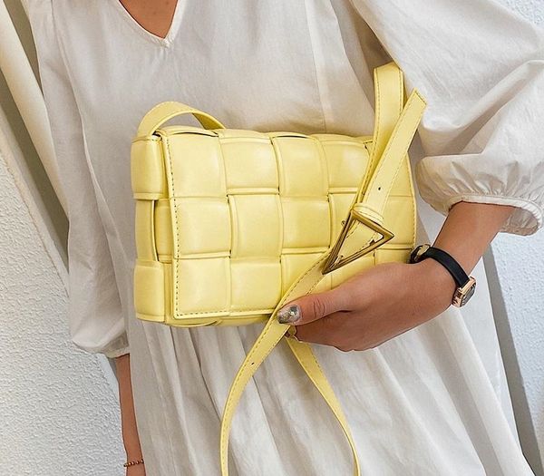 fashion weave leather women shoulder bags pillow shape messenger crossbody bags clutch bag lady large totes002
fashion weave leather women shoulder bags pillow shape messenger crossbody bags clutch bag lady large totes002