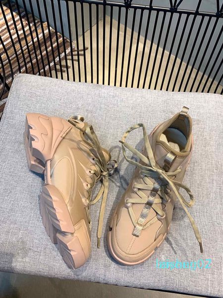 new designer white black leather casual shoes women pink gold red fashion comfortable flat sneakers z07
new designer white black leather casual shoes women pink gold red fashion comfortable flat sneakers z07