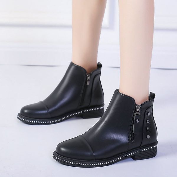 solid black leather ankle boots female women shoes mid heels rivet autumn winter casual botas mujer booties feminina plus size
solid black leather ankle boots female women shoes mid heels rivet autumn winter casual botas mujer booties feminina plus size