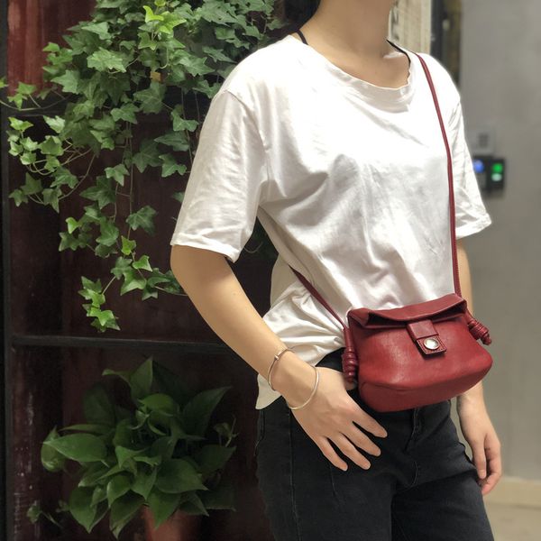 summer is simple in early autumn handmade creative retro coin purse storage bag lady messenger bag small
summer is simple in early autumn handmade creative retro coin purse storage bag lady messenger bag small