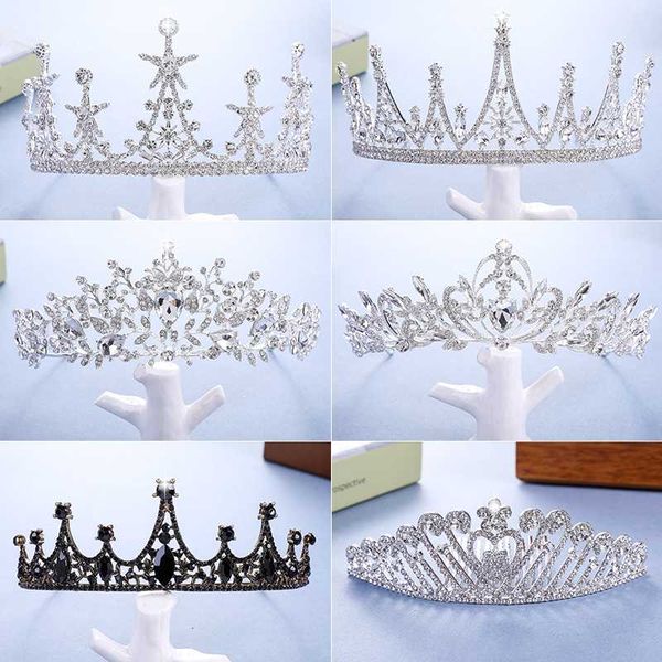 gold queen crown for women and girls, wedding crown princess tiara, costume party accessories for brithday halloween babyshower, Golden;silver
gold queen crown for women and girls, wedding crown princess tiara, costume party accessories for brithday halloween babyshower, Golden;silver