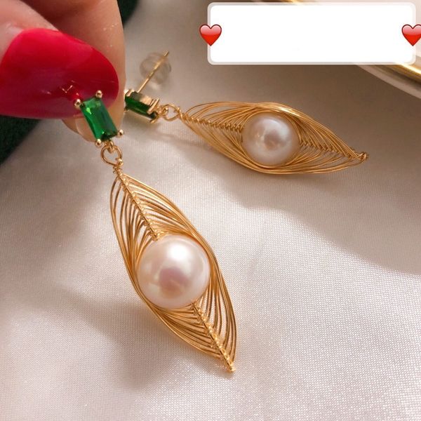 natural freshwater pearl handmade 14k gold rice-shaped earrings water drop winding horse eye earrings 925 white fungus hook earrings
natural freshwater pearl handmade 14k gold rice-shaped earrings water drop winding horse eye earrings 925 white fungus hook earrings