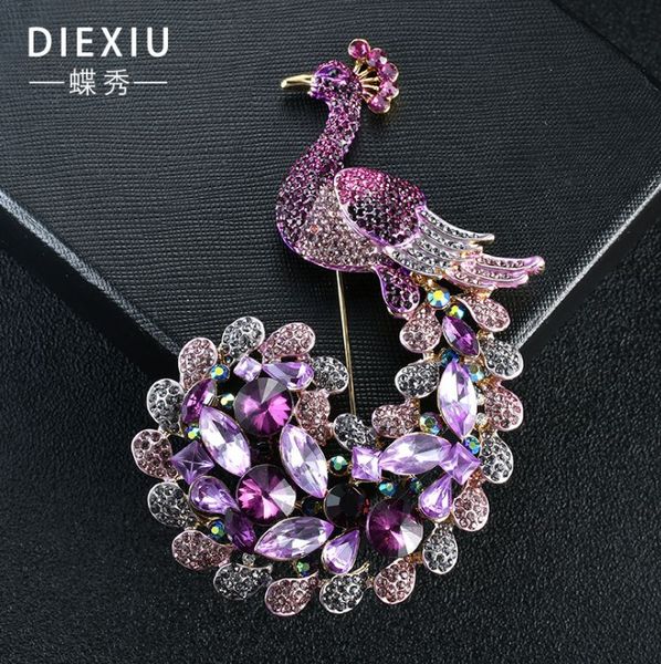 unisex buckle  pin rhinestone peacock collar brooches exquisite and cute brooches for men and women  trendy bridal gift brooch coat, Gray
unisex buckle  pin rhinestone peacock collar brooches exquisite and cute brooches for men and women  trendy bridal gift brooch coat, Gray