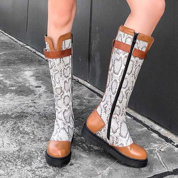 autumn and winter 2020 new women's medium boots thick heel color block retro round head snake pattern women's shoes large, Black
autumn and winter 2020 new women's medium boots thick heel color block retro round head snake pattern women's shoes large, Black