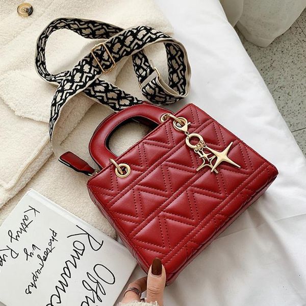 2020 shoulder messenger bag luxury handbags women ladies hand bags designer bolsas feminina crossbody fashion leather sequined
2020 shoulder messenger bag luxury handbags women ladies hand bags designer bolsas feminina crossbody fashion leather sequined