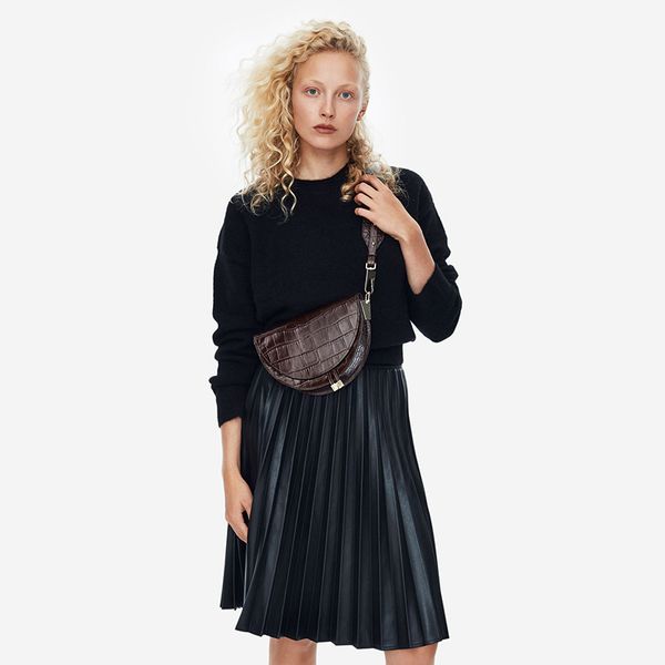 2020 fashion new saddle bag shoulder messenger bag women women 
2020 fashion new saddle bag shoulder messenger bag women women