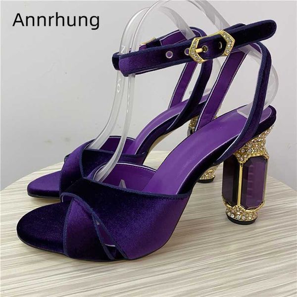 luxury jeweled high heel velvet sandals women cross-belt peep toe ankle strappy party shoes rhinestone metal decor sandals, Black
luxury jeweled high heel velvet sandals women cross-belt peep toe ankle strappy party shoes rhinestone metal decor sandals, Black