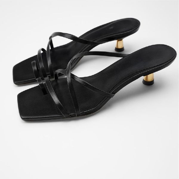 2020 new women's slide sandals black metal thin heel 5cm women slippers flip-flop rome sandals
2020 new women's slide sandals black metal thin heel 5cm women slippers flip-flop rome sandals