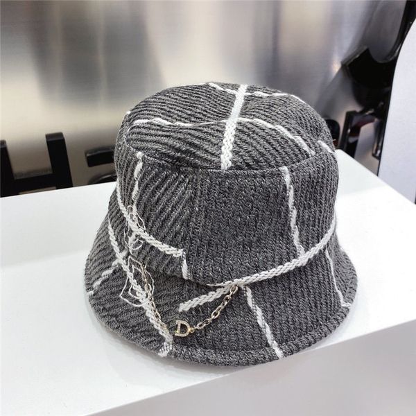 new bucket hats plaid fishermen cap hat fashion basin hats with cd chain casual foldable casquette high quality
new bucket hats plaid fishermen cap hat fashion basin hats with cd chain casual foldable casquette high quality