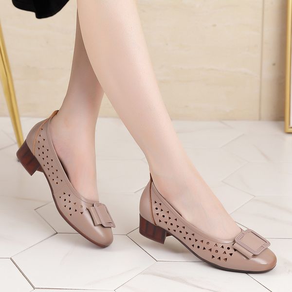 tilocow genuine leather hollow out mother's shoes for women platform soft bottom sandals female casual hoof heels shallow slides, Black
tilocow genuine leather hollow out mother's shoes for women platform soft bottom sandals female casual hoof heels shallow slides, Black
