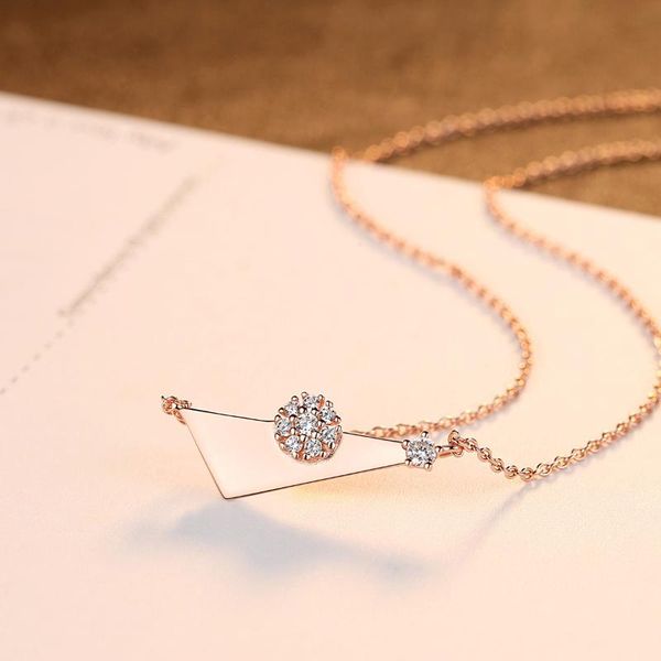 exquisite rose gold s925 sterling silver necklace zircon flower geometric triangle clavicle chain female s925 silver pendant
exquisite rose gold s925 sterling silver necklace zircon flower geometric triangle clavicle chain female s925 silver pendant