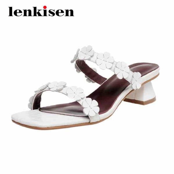 lenkisen french romantic appliques sweet gingham flower square toe med strange heel women shoes mules slip on summer sandals l84, Black
lenkisen french romantic appliques sweet gingham flower square toe med strange heel women shoes mules slip on summer sandals l84, Black