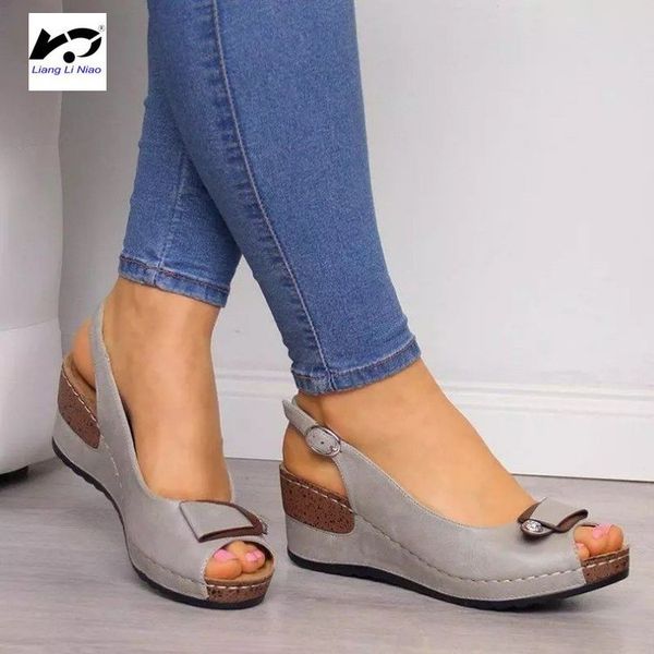 2020 new women's shoes fish mouth women's sandals slanted heel casual platform large size shoes, Black
2020 new women's shoes fish mouth women's sandals slanted heel casual platform large size shoes, Black