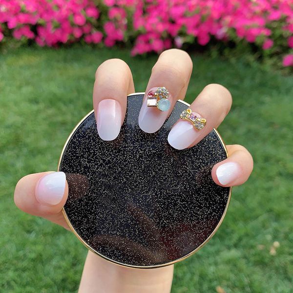 24pcs gradient white diamond decorated medium style wearable fake nails fashion suitable daily wear finished products dl, Red;gold
24pcs gradient white diamond decorated medium style wearable fake nails fashion suitable daily wear finished products dl, Red;gold