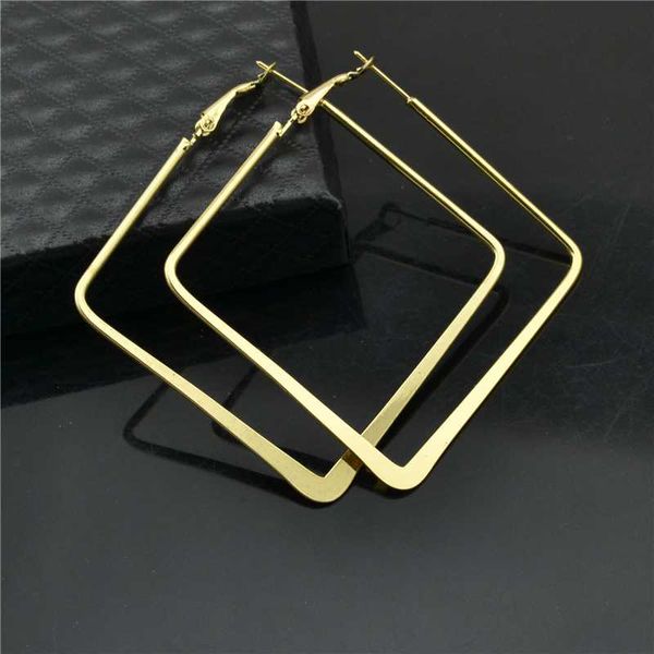 hoop earrings for women gold rectangle 2021 fashion trend jewellery accessories personality princess style young ladies earrings, Golden;silver
hoop earrings for women gold rectangle 2021 fashion trend jewellery accessories personality princess style young ladies earrings, Golden;silver