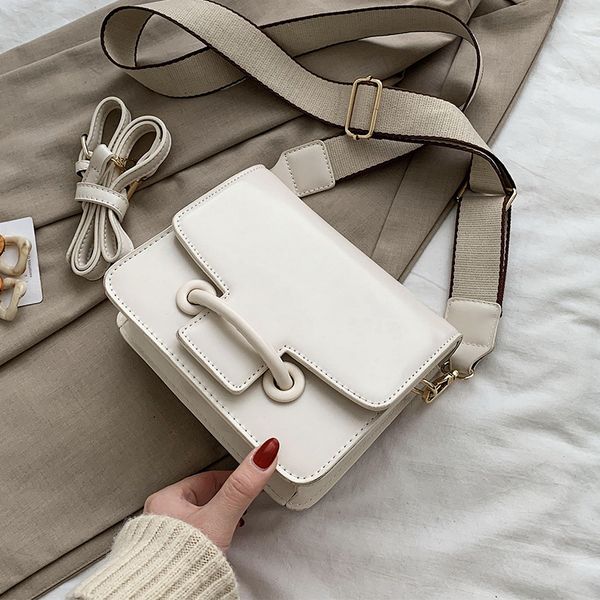 mini bag women's 2020 spring new style all-match sling broadband fashion one-shoulder square sling bag
mini bag women's 2020 spring new style all-match sling broadband fashion one-shoulder square sling bag