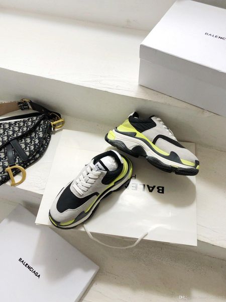 low-triple s clear sole sneakers, r brand casual sneakers, stylish comfort,with original box,size35-45,ww
low-triple s clear sole sneakers, r brand casual sneakers, stylish comfort,with original box,size35-45,ww