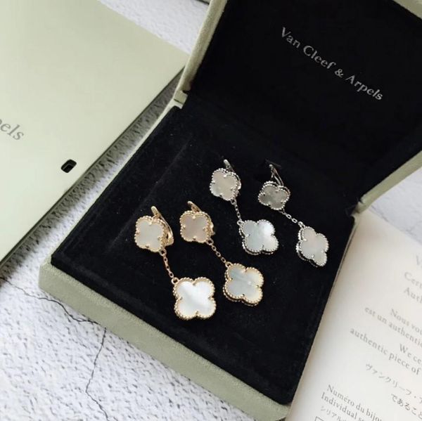 women's jewelry 2019 fashion classic on the new elegant double four-leaf clover earrings, Golden;silver
women's jewelry 2019 fashion classic on the new elegant double four-leaf clover earrings, Golden;silver
