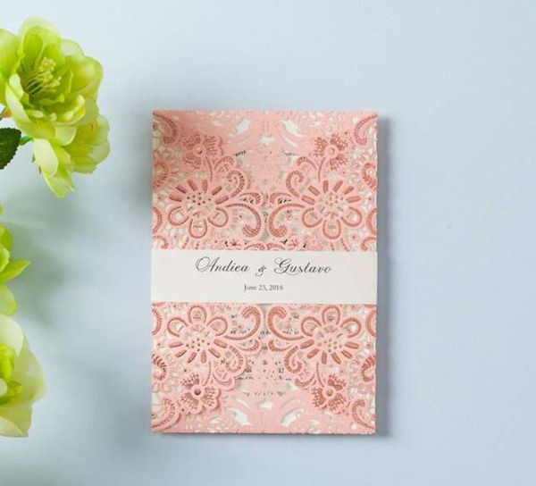 50pcs / lot laser cut свадебные приглашения с pink lace цветочного дизайном и белой печать талия карты для партии обручальных сувениров
50pcs / lot laser cut свадебные приглашения с pink lace цветочного дизайном и белой печать талия карты для партии обручальных сувениров