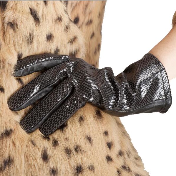 five fingers gloves the fashionable women serpentine short sheepskin black touchscreen genuine leather for girls ladies wrist mittens, Blue;gray 
five fingers gloves the fashionable women serpentine short sheepskin black touchscreen genuine leather for girls ladies wrist mittens, Blue;gray