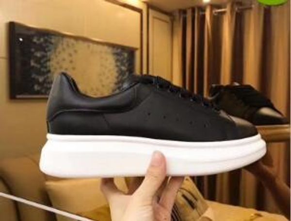 black white platform classic casual shoes designer runners skateboarding shoe men and women sneakers velvet heelback dress shoe sports tenni
black white platform classic casual shoes designer runners skateboarding shoe men and women sneakers velvet heelback dress shoe sports tenni