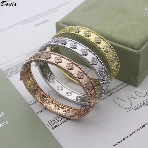 donia jewelry tri color electroplating exaggerated plum blossom titanium steel micro inlaid zircon bracelet designer bracelet luxury bracele, Black
donia jewelry tri color electroplating exaggerated plum blossom titanium steel micro inlaid zircon bracelet designer bracelet luxury bracele, Black