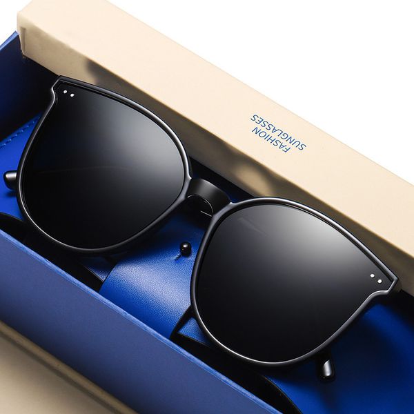 new trend sunglasses women men fashion polarized big vintage sun glasses uv400 shades for driving women sun glasses, White;black
new trend sunglasses women men fashion polarized big vintage sun glasses uv400 shades for driving women sun glasses, White;black