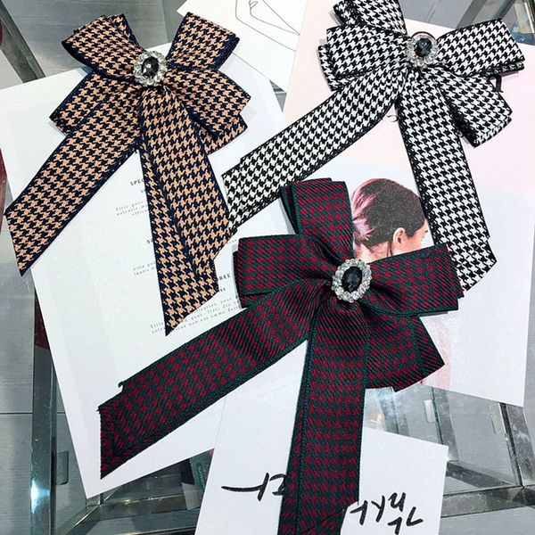 korean houndstooth women brooches rhinestone pearl bowtie neck ties pins sweet temperamen crystal flower collar ribbon bows brooch wholesale, Gray
korean houndstooth women brooches rhinestone pearl bowtie neck ties pins sweet temperamen crystal flower collar ribbon bows brooch wholesale, Gray