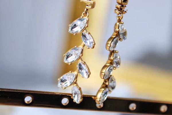 сплетенный braceletd нового ja письмо 925 серебряной игла женских серег конского глаз кисточка пшеница ухо высокая версия, White;black
сплетенный braceletd нового ja письмо 925 серебряной игла женских серег конского глаз кисточка пшеница ухо высокая версия, White;black