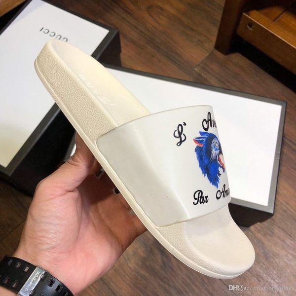 2020 new luxury designer summer men's fashion slippers, home comfortable casual slippers in multiple colorsaf, Red;white
2020 new luxury designer summer men's fashion slippers, home comfortable casual slippers in multiple colorsaf, Red;white