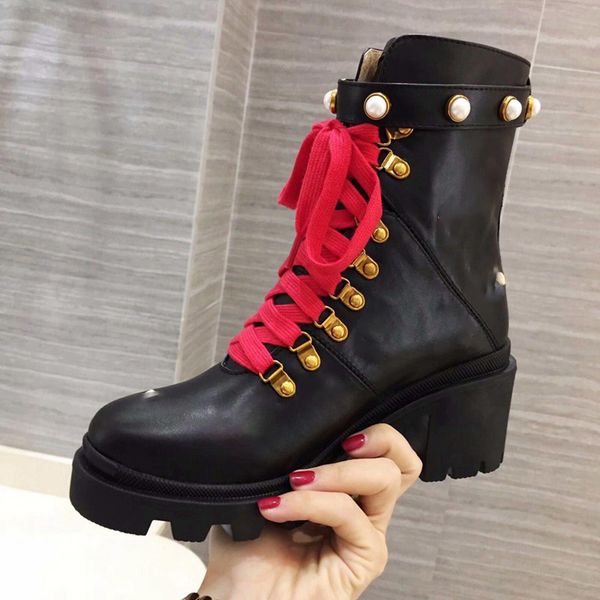 booties ankle boot ladies short boots cowhide fashion classic bee women shoes leather chunky heeled boots fashion bottes, Black
booties ankle boot ladies short boots cowhide fashion classic bee women shoes leather chunky heeled boots fashion bottes, Black